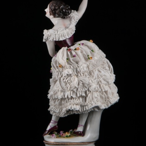 Балерины с поднятой рукой, кружевная, Volkstedt, Германия, до 1935 г