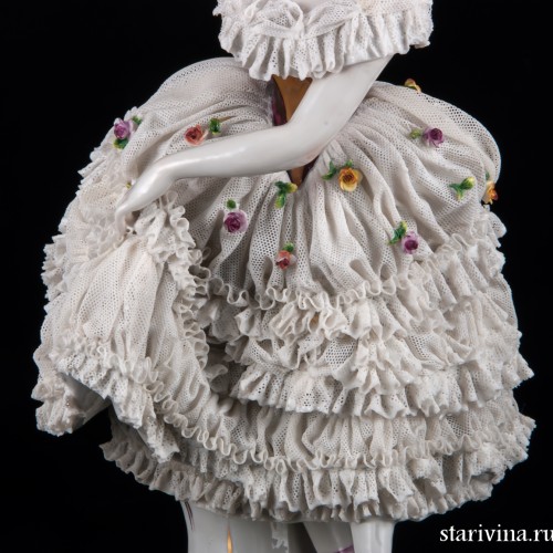 Балерины с поднятой рукой, кружевная, Volkstedt, Германия, до 1935 г