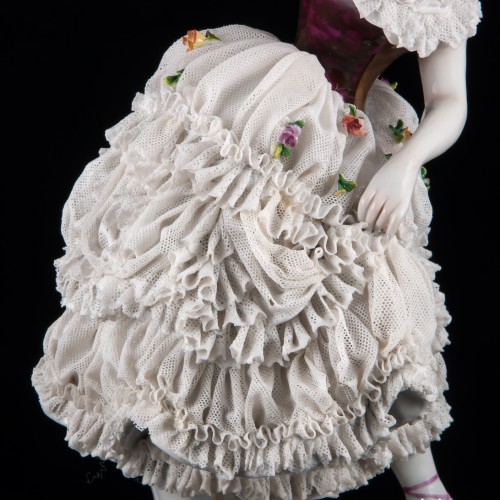 Балерины с поднятой рукой, кружевная, Volkstedt, Германия, до 1935 г