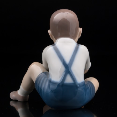 Мальчик, играющий в кубики, Bing & Grondahl, Дания, 1960 гг