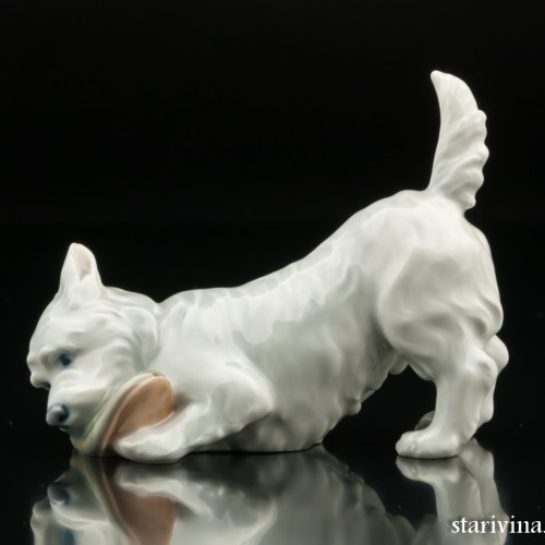 Вест-хайлед-уайт терьер с ботинком, Royal Copenhagen, Дания