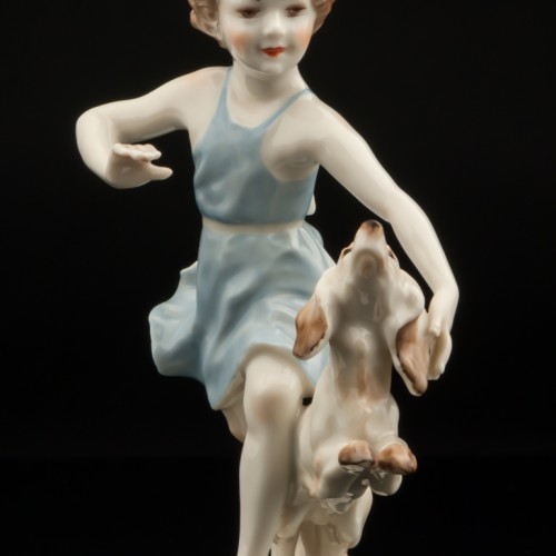 Бегущая девочка с таксой, Hutschenreuther, Германия, 1955-68 гг
