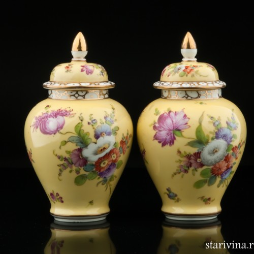 Две желтые вазы, Дрезден, Германия, кон. 19 - нач. 20 вв