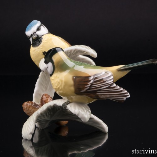 Лазоревка и большая синица на еловой ветке, Hutschenreuther, Германия