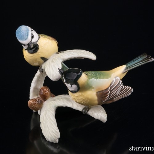 Лазоревка и большая синица на еловой ветке, Hutschenreuther, Германия