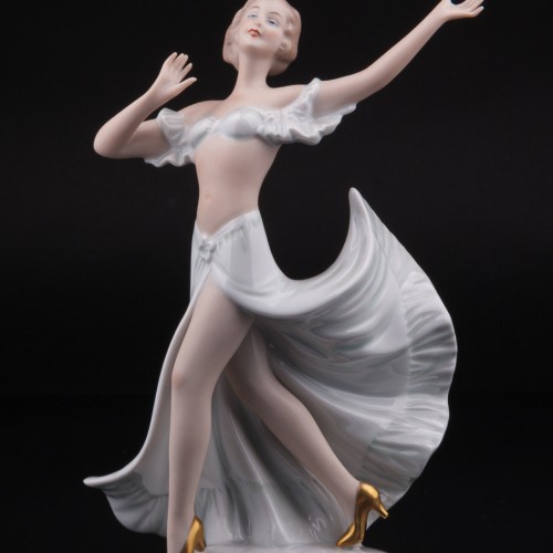 Танцующая девушка, Wallendorf, Германия