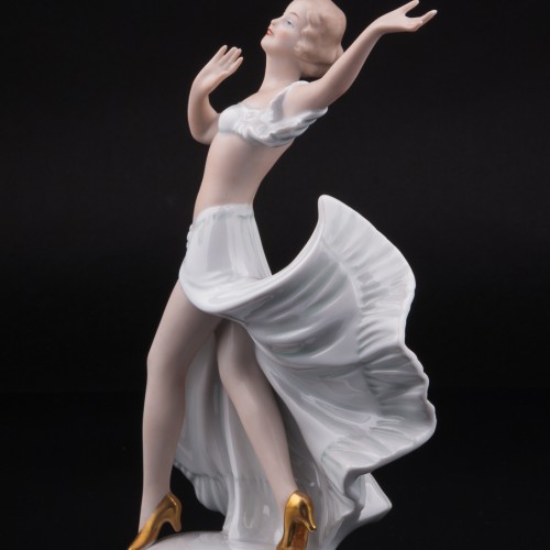 Танцующая девушка, Wallendorf, Германия