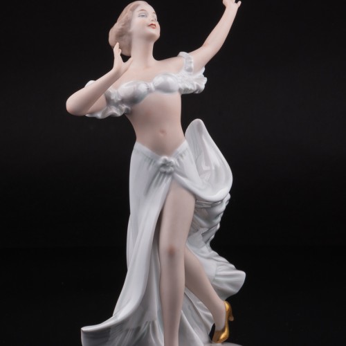 Танцующая девушка, Wallendorf, Германия