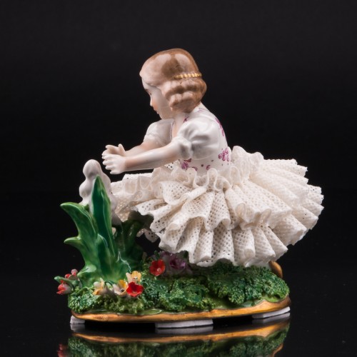 Девочка с ландышем, кружевная, Sitzendorf, Германия