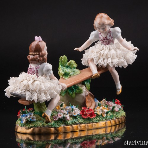 Девочки на качелях, кружевная, Sitzendorf, Германия, до 1990 г