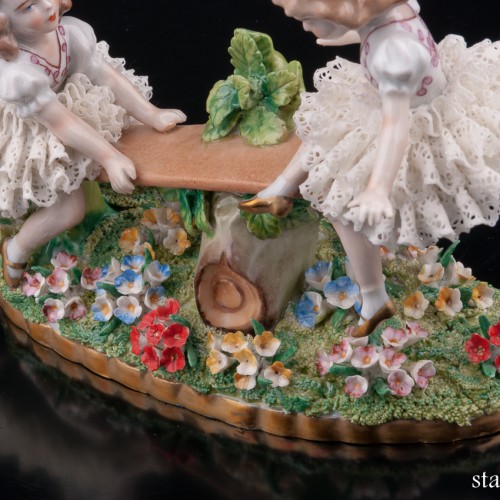 Девочки на качелях, кружевная, Sitzendorf, Германия, до 1990 г