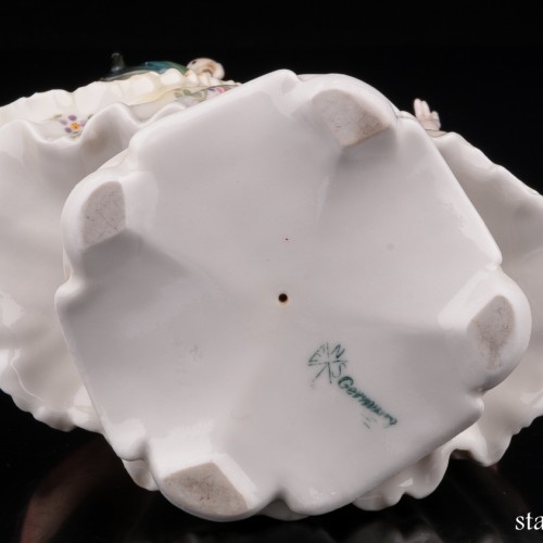 Девушка с попугаем, Karl Ens, Германия, 1920-30 гг