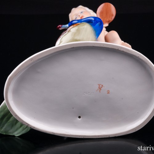 Обнаженная с павлином, Fasold & Stauch, Германия, пер. пол. 20 в