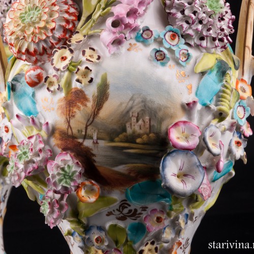 Две вазы с цветочным орнаментом и крышками, Coalport, Великобритания, нач. 20 в