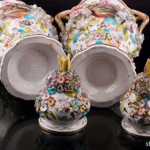 Две вазы с цветочным орнаментом и крышками, Coalport, Великобритания, нач. 20 в