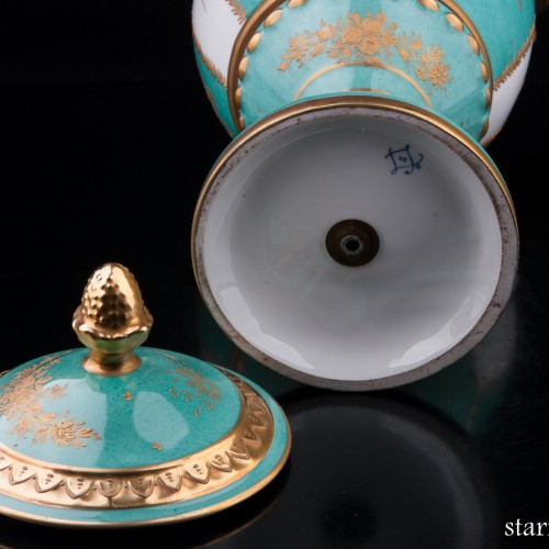 Высокая ваза с крышкой, Франция, пер. пол. 20 в