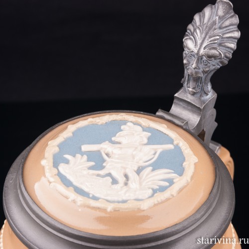 Старинная пивная кружка Охотники, 1 л, Villeroy & Boch, Германия, 1913 г.