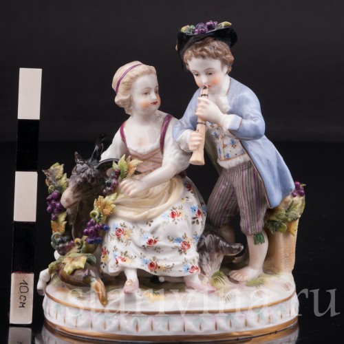 Фигурка из фарфора Аллегория осени, дети с козликом, Volkstedt, Германия, кон. 19 в.