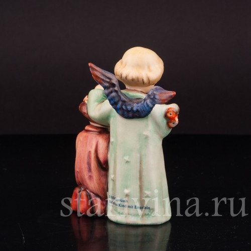 Фарфоровая фигурка Малыш с ангелочком, Goebel, Германия, 1979-90 гг.