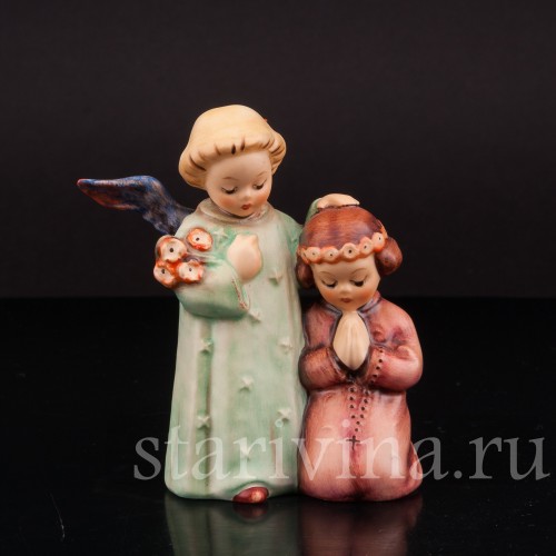 Фарфоровая фигурка Малыш с ангелочком, Goebel, Германия, 1979-90 гг.