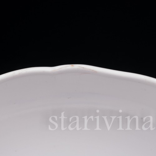 Уцененное антикварное блюдо Цветы и бабочка, 28 см, Meissen, Германия, сер. 19 - нач. 20 вв.