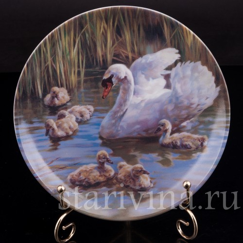 Декоративная фарфоровая тарелка Гордые лебеди, Ottlinger Porzellan, Германия, 1995 г.