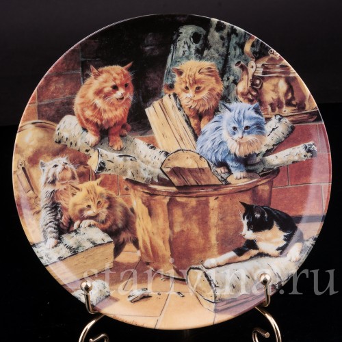 Декоративная фарфоровая тарелка Забавы у печки, Швеция, 1992 г.