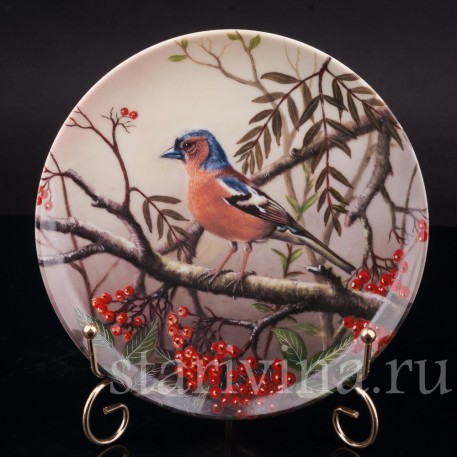 Декоративная фарфоровая тарелка Зяблик с ягодами рябины, Tirschenreuth, Германия, 1992 г.