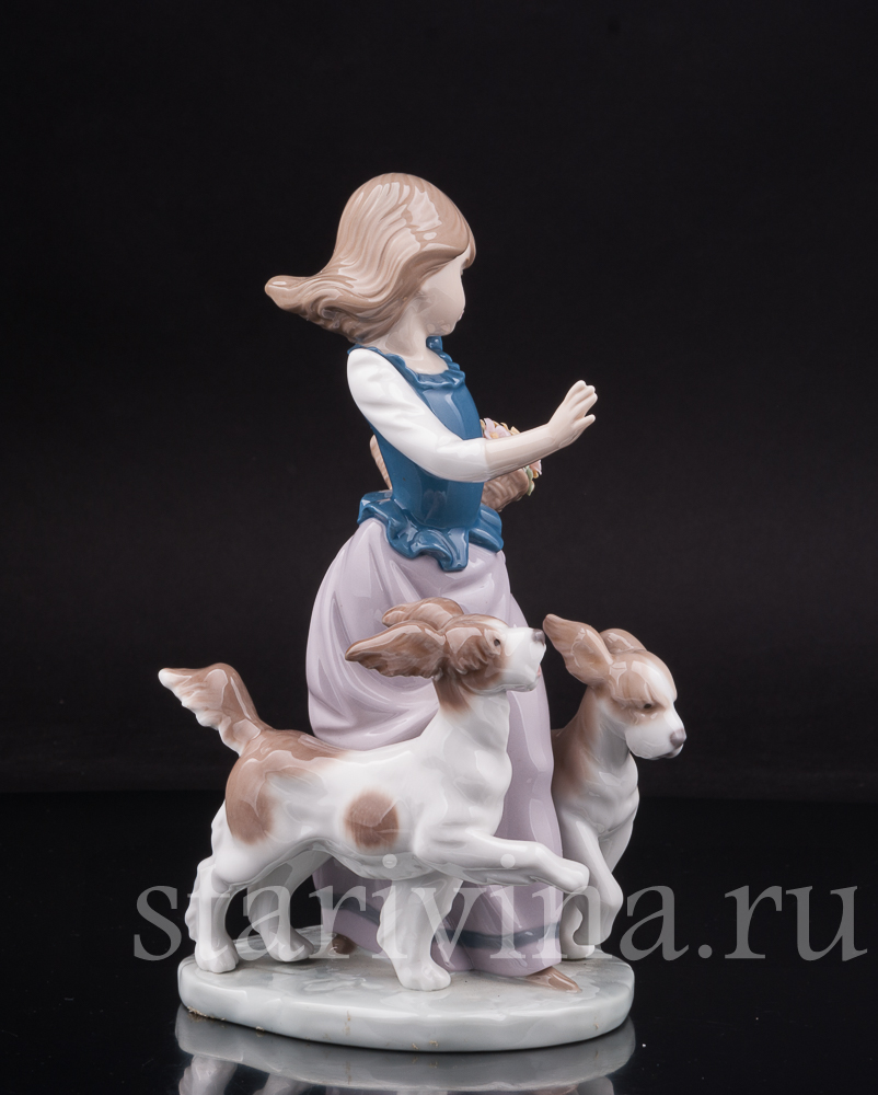 Купить фарфоровую статуэтку Девушка с двумя собаками, Lladro, Испания, 1990  г по низким ценам - Старивина